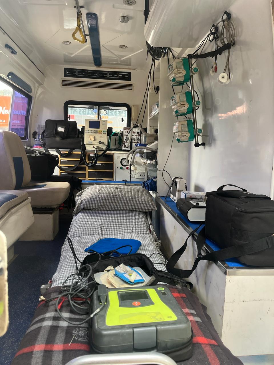 Ambulance image 15