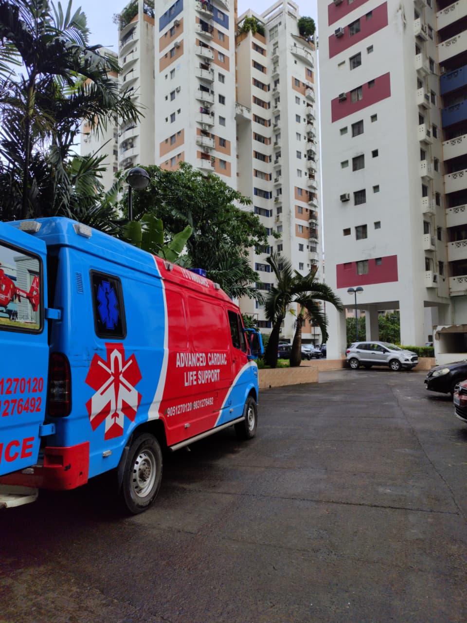 Ambulance image 9